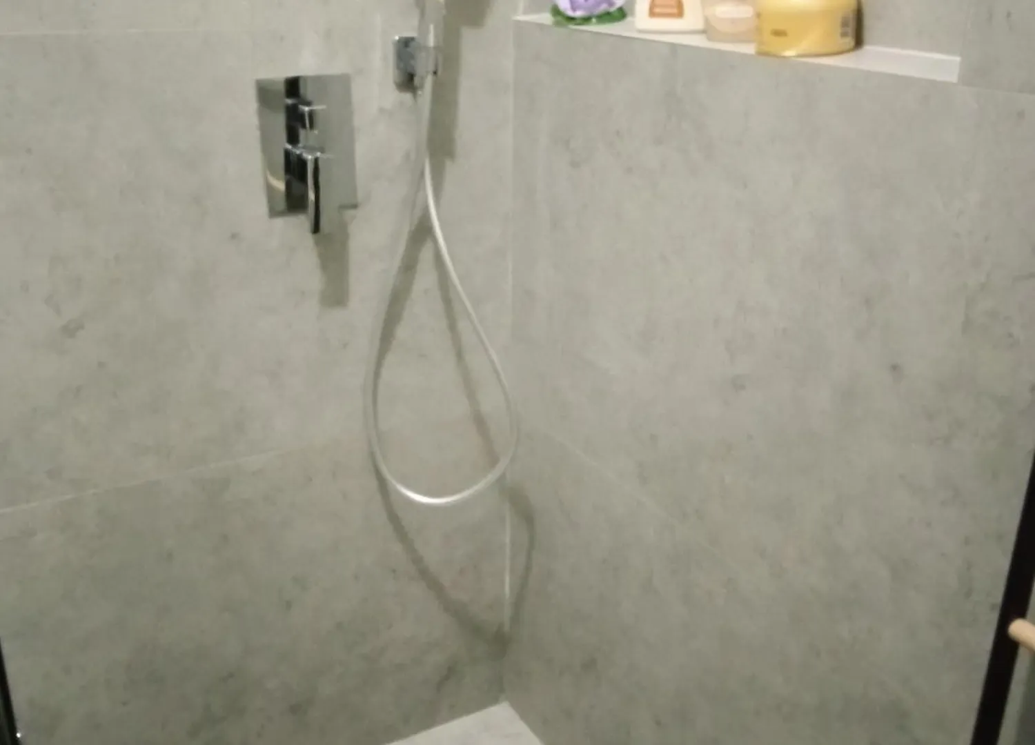 Hello Happy, 19 Apartamento Tirana