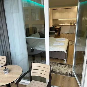 Daire Luxury Apartment Tirana Centre, Tiran